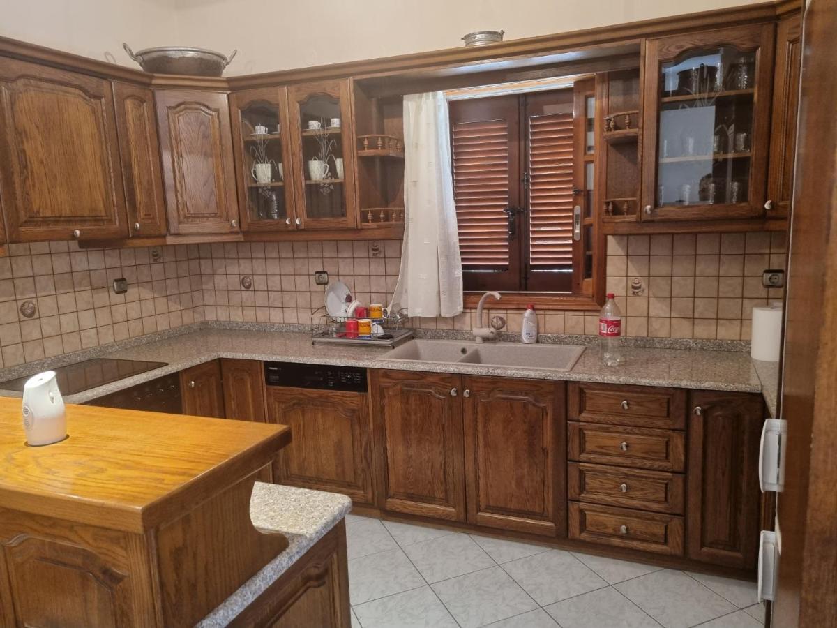 Apartment Theodoros Leonidio Ngoại thất bức ảnh