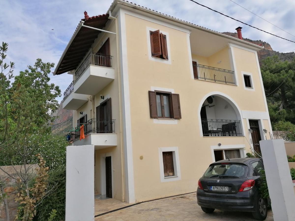 Apartment Theodoros Leonidio Ngoại thất bức ảnh
