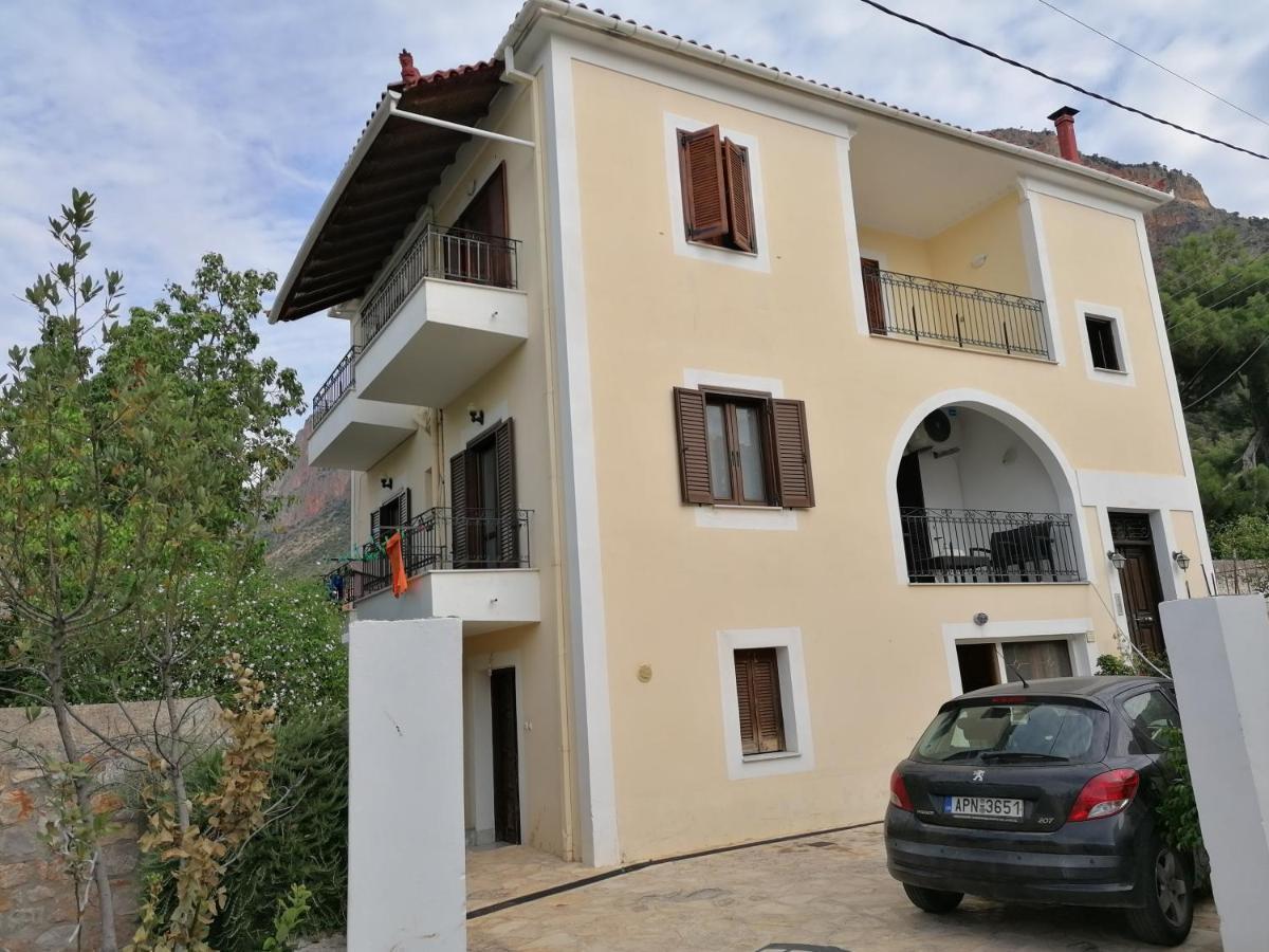 Apartment Theodoros Leonidio Ngoại thất bức ảnh